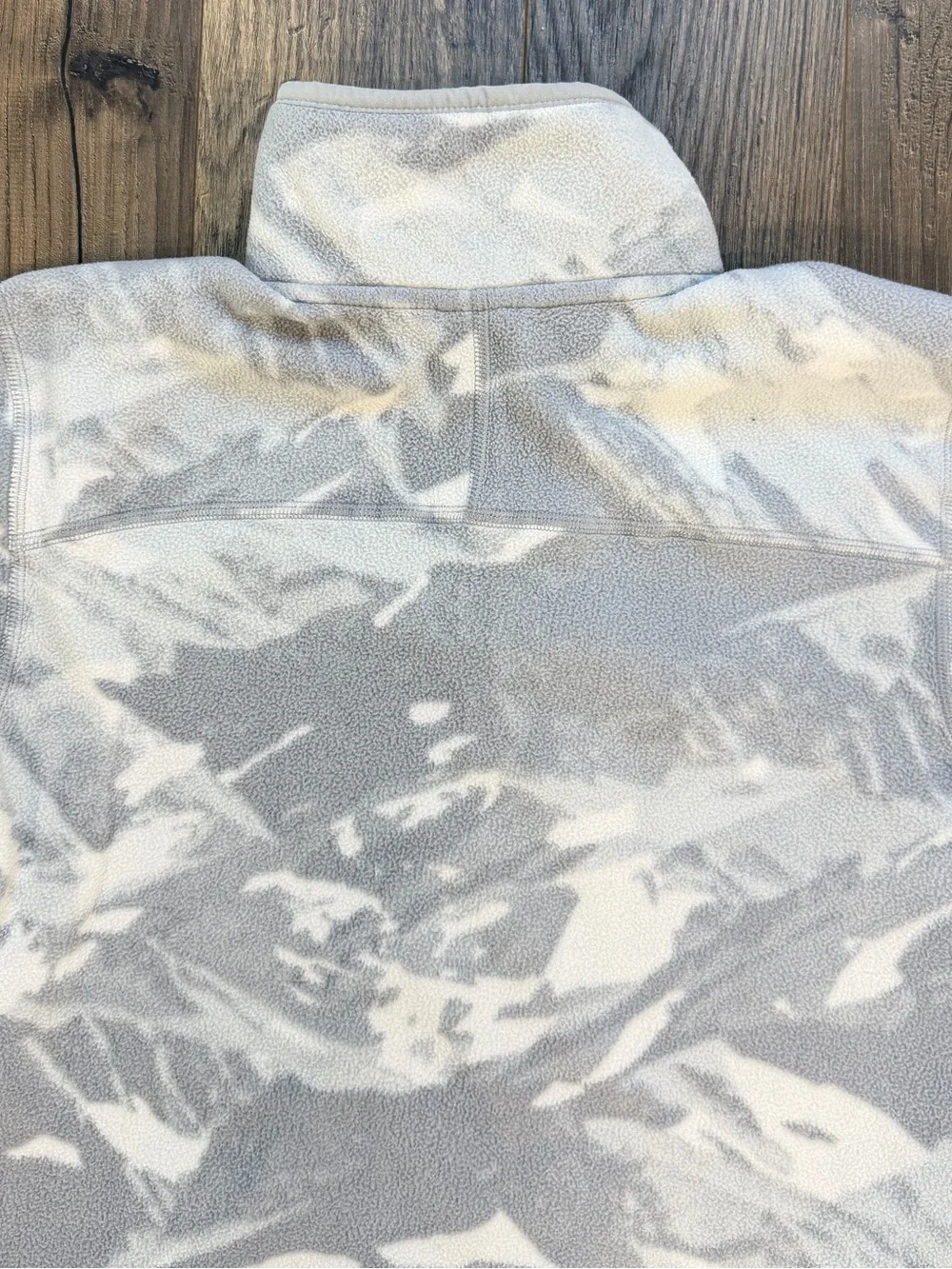 The North Face Men’s Gray White Printed Fleece Pullover XS